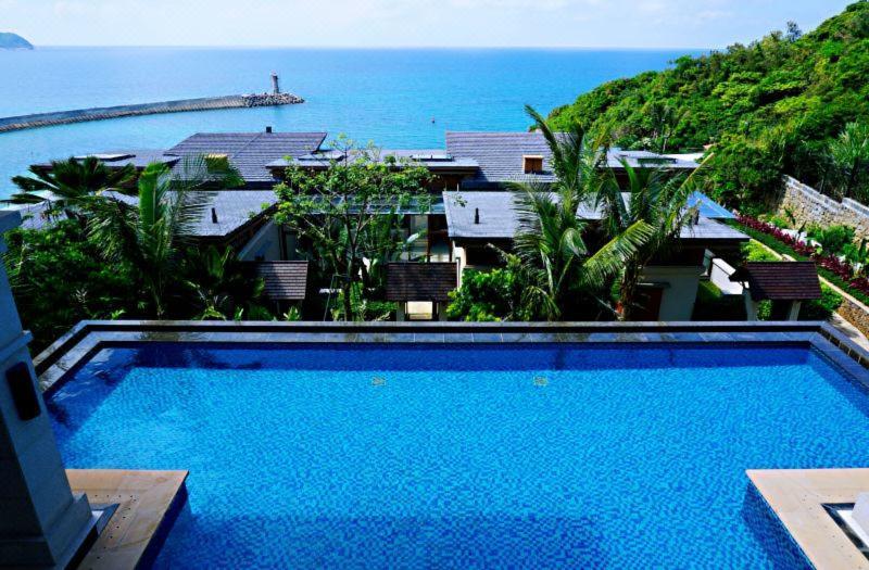 Wyndham Shenzhou Peninsula Hotel Wanning Exterior photo